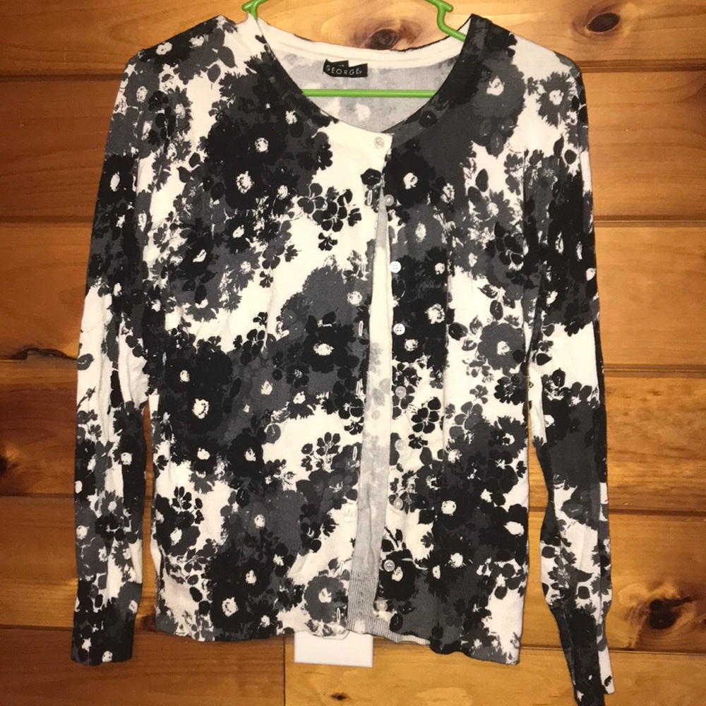 A CUTE GEORGE SWEATER!